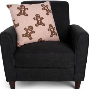 Novogratz 20x20 Gingerbread Men Decorative Christmas Pillow